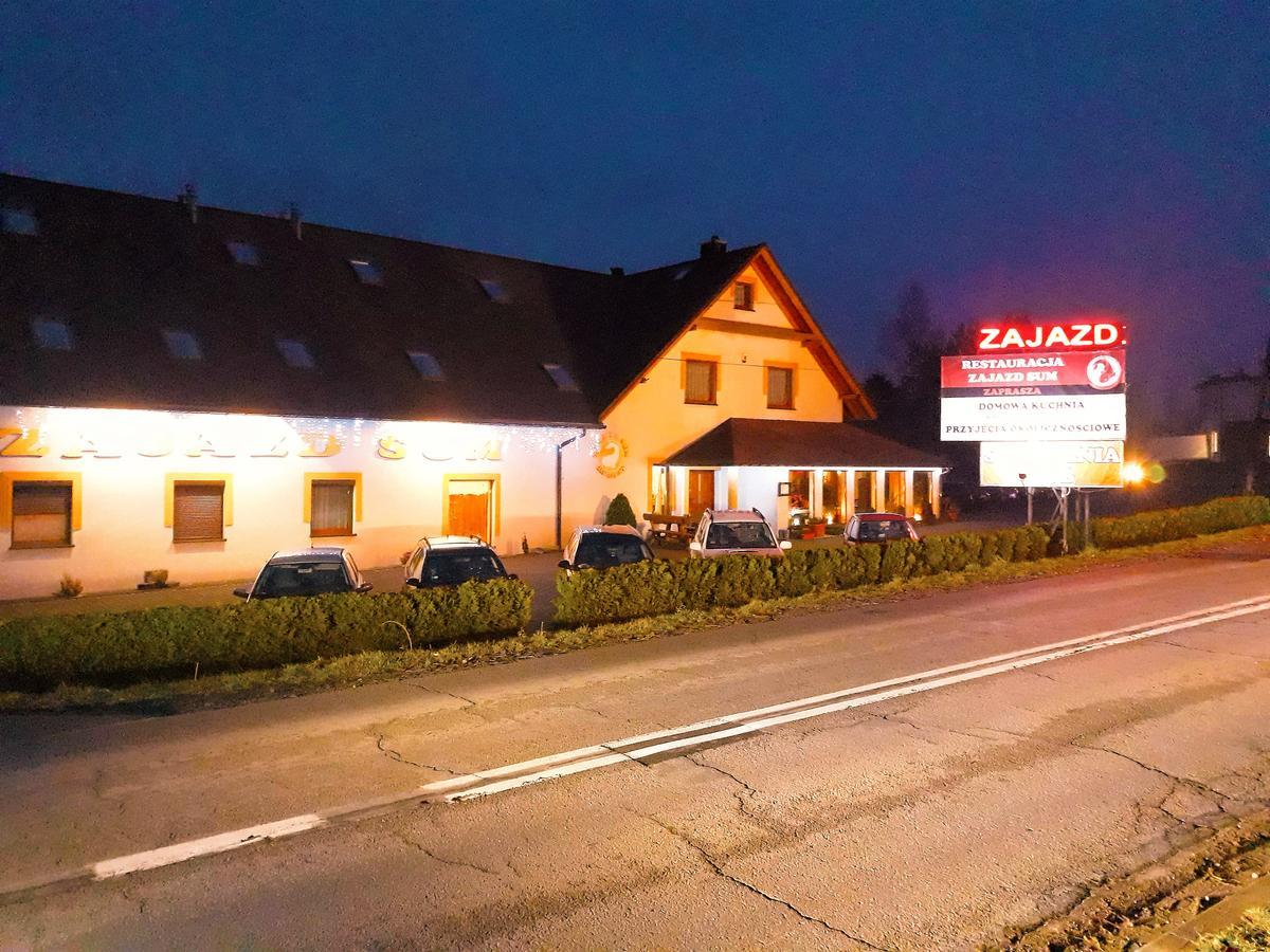 Sum Restauracja & Hotel Meszna Dış mekan fotoğraf