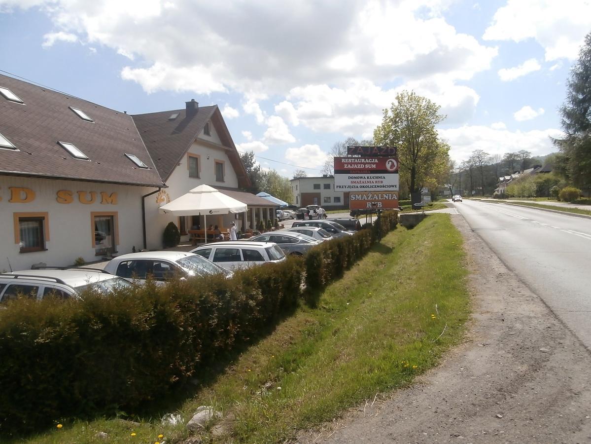 Sum Restauracja & Hotel Meszna Dış mekan fotoğraf