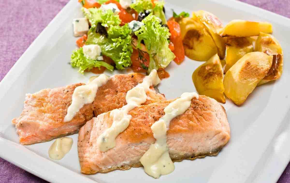 Sum Restauracja & Hotel Meszna Dış mekan fotoğraf