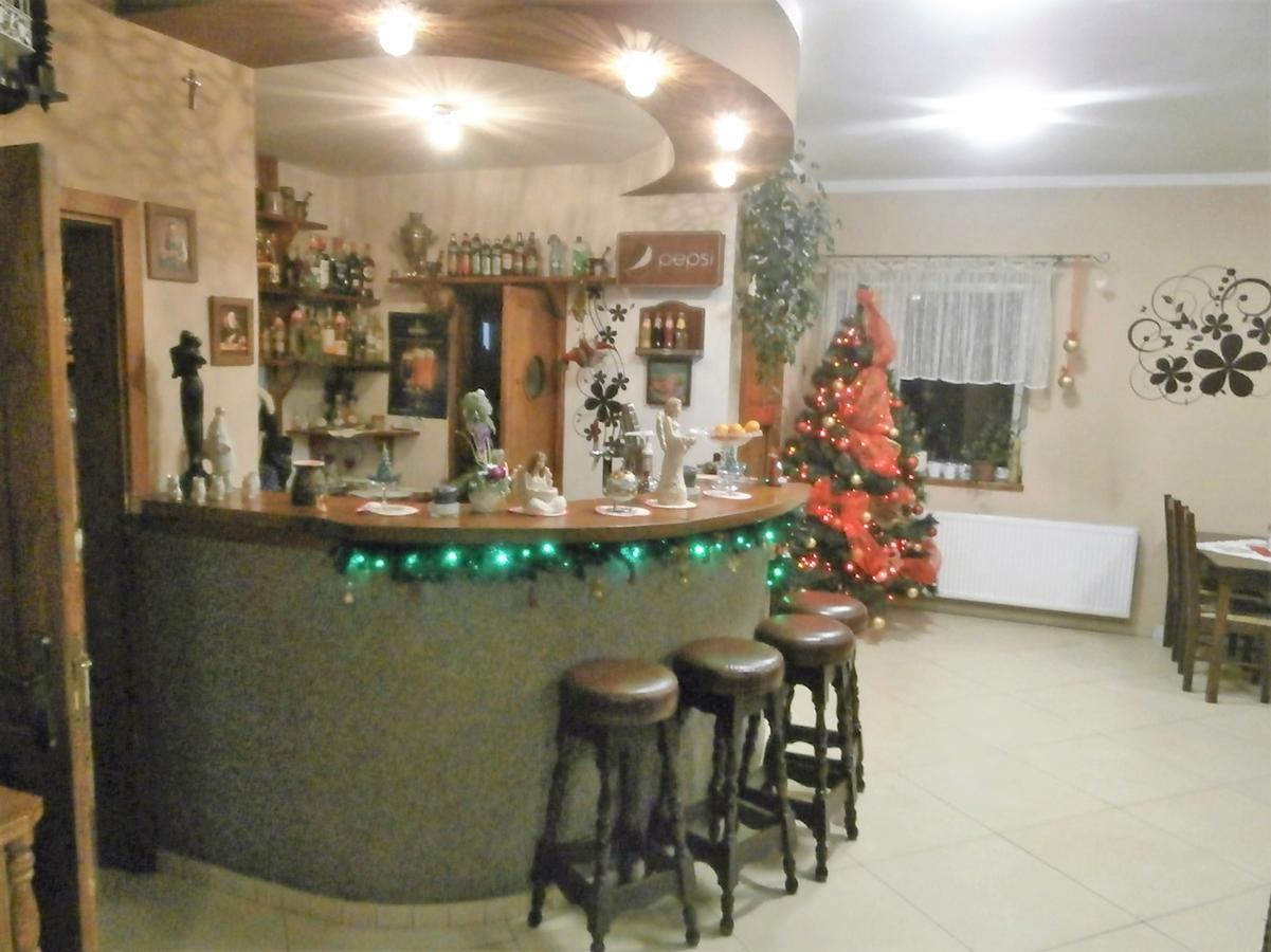 Sum Restauracja & Hotel Meszna Dış mekan fotoğraf