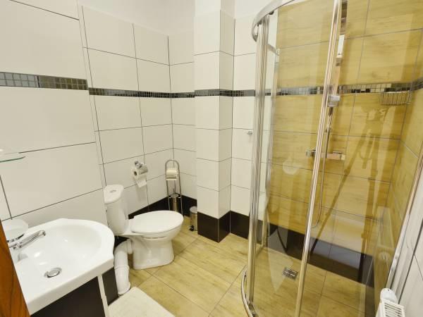 Sum Restauracja & Hotel Meszna Dış mekan fotoğraf