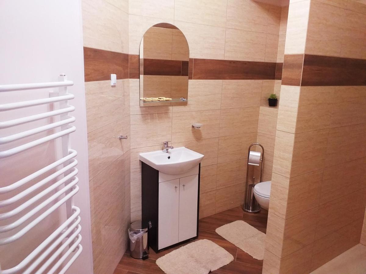 Sum Restauracja & Hotel Meszna Dış mekan fotoğraf