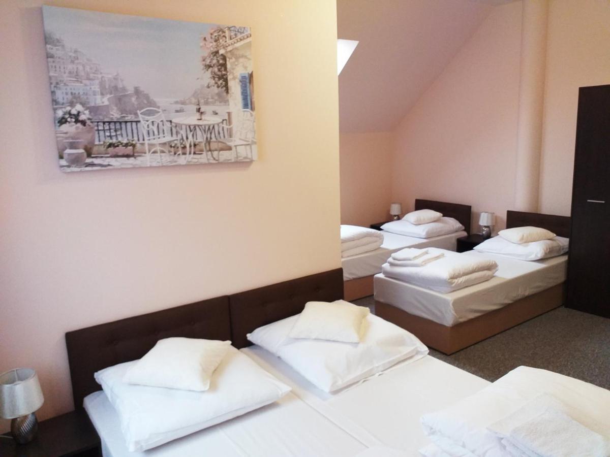 Sum Restauracja & Hotel Meszna Dış mekan fotoğraf